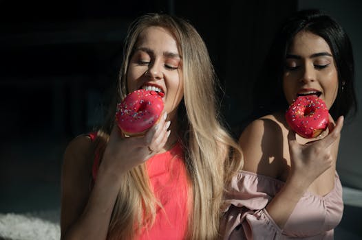 Mujer pesándose, simbolizando la preocupación por la bulimia nerviosa.