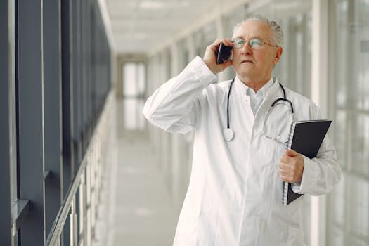 Equipo médico en acción en Hospital Angeles