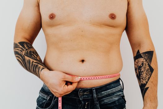 Infografía sobre métodos de agrandamiento del pene en México