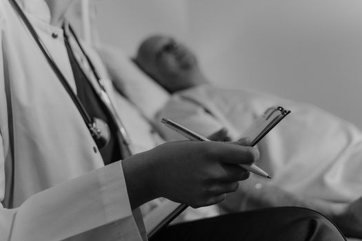 Familia visitando a un paciente en el Hospital en Villahermosa
