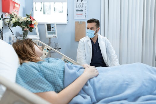 Médicos en consulta en el Mejor Hospital de México