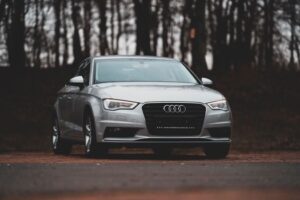 Lee más sobre el artículo Seguros de coche: Calcula tu presupuesto y descubre las mejores opciones