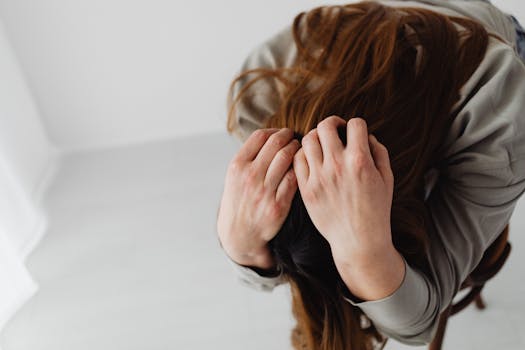 Icono de prevención del suicidio con un lazo amarillo