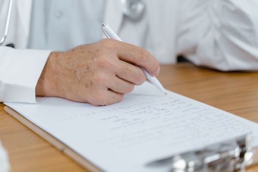 Paciente recibiendo tratamiento en clínica privada de CDMX