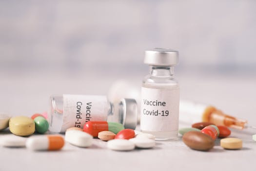 Médico de Medicina Internacional de Médica Sur explicando diagnóstico